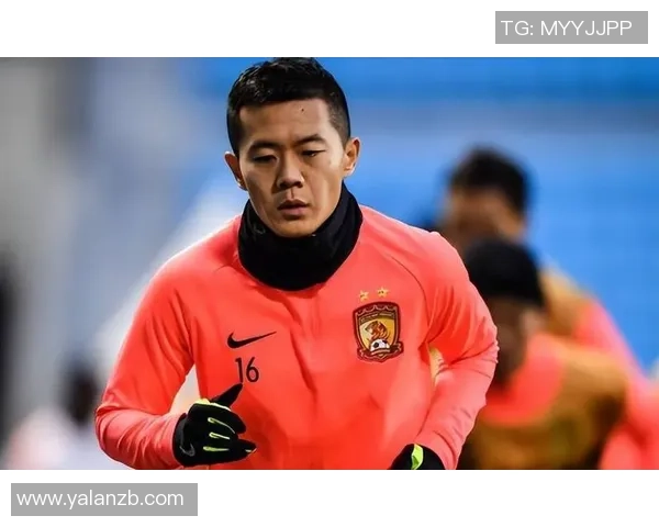 足球明星黄博文的传奇之路与背后的奋斗故事揭秘 足球明星黄博文的传奇之路与背后的奋斗故事揭秘